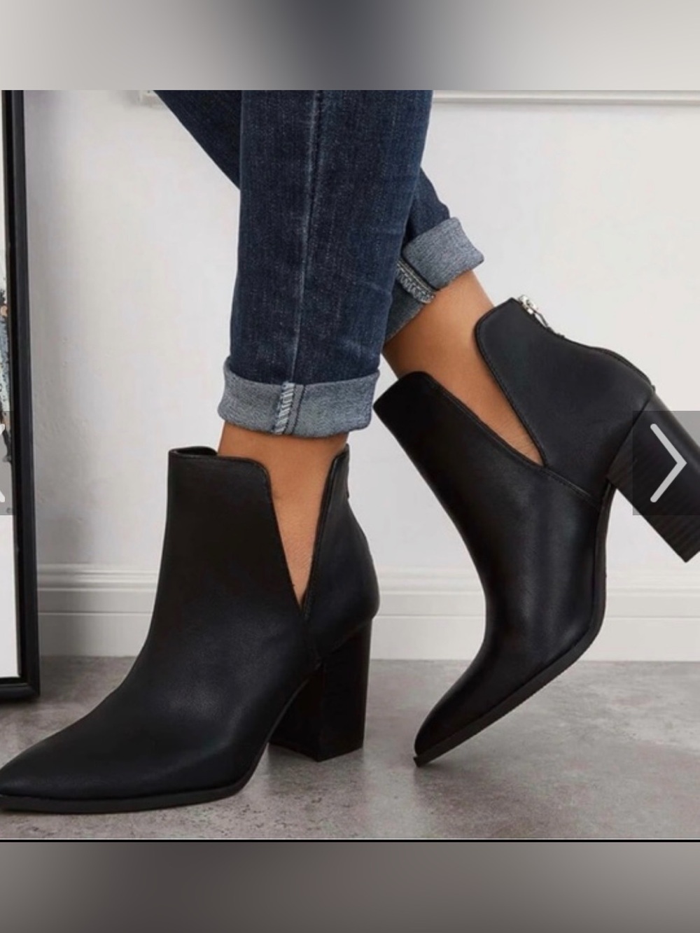 NWB Vince Camuto Gigietta Leather Bootie Size  7.5 Sleek black leather